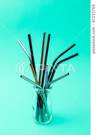 Set of different cocktail straws made of metal 67255768