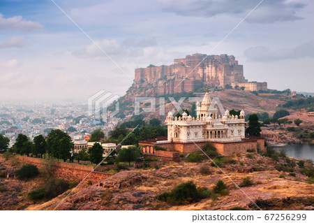 Jaswanth Thada mausoleum, Jodhpur, Rajasthan, India Jaswanth Thada mausoleum, Jodhpur, Rajasthan, India 67256299