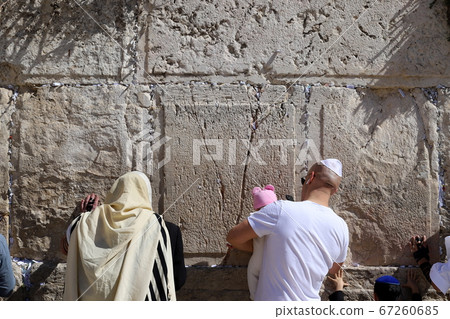 people, building, ruins 67260685