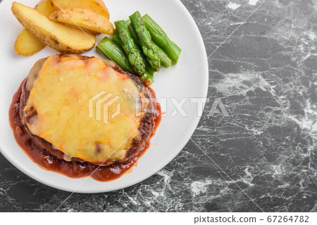 芝士漢堡包 67264782