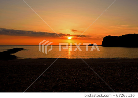 Shiratsuruhama海灘日落 Shiratsuruhama海灘日落 67265136