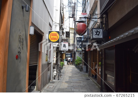 難波 難波 67265215