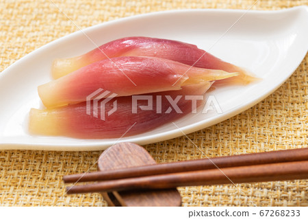 Sweet and sour pickled Zingiber mioga 67268233