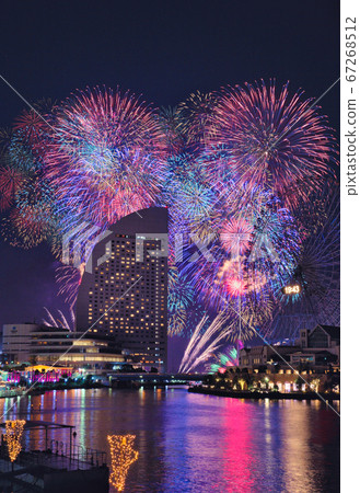 Fireworks @ Yokohama (Sakuragi Town) Fireworks @ Yokohama (Sakuragi Town) 67268512