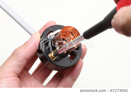 電力工作 照明設備的電力工作 67273092