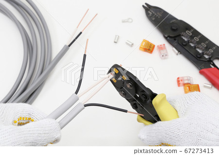 Electrical work Wiring work VVF cable connection work 67273413