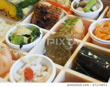 午餐小菜 67274651