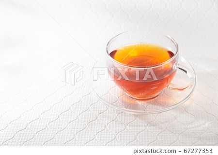 Non-caffeine and decaffeinated rooibos tea. Organic and beauty benefits. Non-caffeine and decaffeinated rooibos tea. Organic and beauty benefits. 67277353