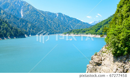 初夏的黑部湖 初夏的黑部湖 67277458