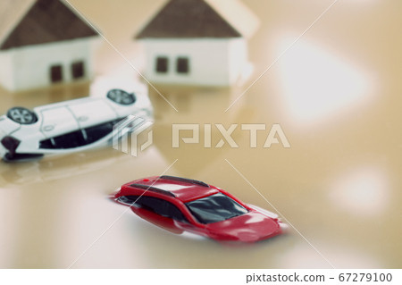 Diorama of flooded towns and people seeking help 67279100