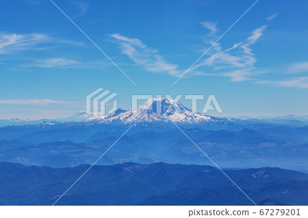 Mountains in Washington Mountains in Washington 67279201