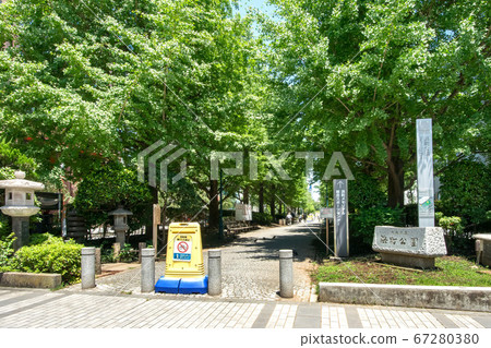 Hamacho Park in Chuo-ku, Tokyo 67280380