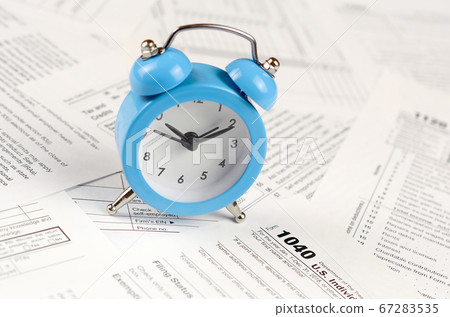 1040 Individual income tax return form and blue 1040 Individual income tax return form and blue 67283535
