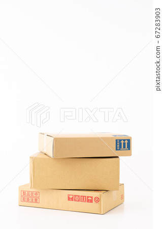 Luggage received from EC site Cardboard Luggage received from EC site Cardboard 67283903