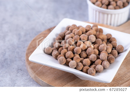 Raw dry cassava ingredient Tapioca Raw dry cassava ingredient Tapioca 67285027