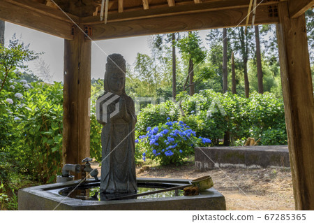 Seitozan Nihon-ji Temple, the substitute Kannon of the Temizuya 67285365