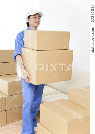 搬運行李的搬運工 搬運行李的搬運工 67285836