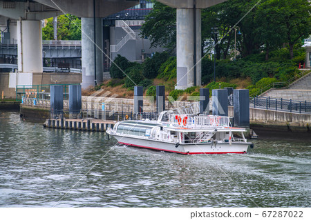 Tokyo cityscape in Japan I want to see "Sakura" etc. 67287022