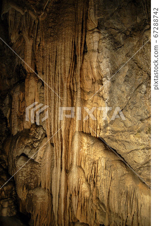 Cave with Stalactites and stalagmites - Tuscany Italy Europe Cave with Stalactites and stalagmites - Tuscany Italy Europe 67288742