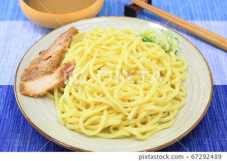 Delicious chilled noodles Delicious chilled noodles 67292489