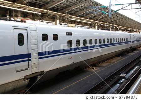 東海道新幹線N700S(綠色汽車,第10汽車) 東海道新幹線N700S(綠色汽車,第10汽車) 67294873