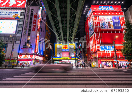 <Tokyo> Akihabara/electric town at night 67295260