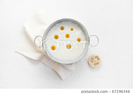 Skin care with natural cosmetics at home 67296348