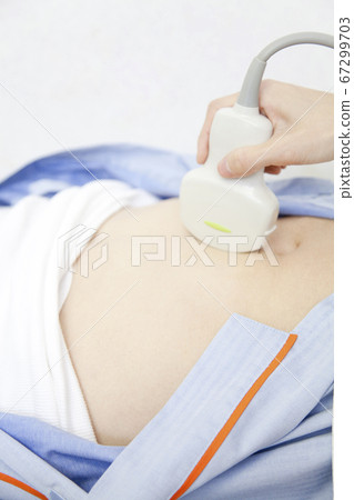 Echo examination 67299703