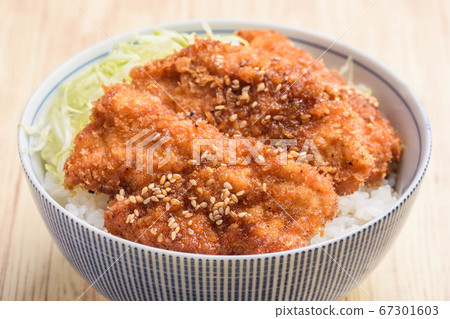 在米的雞炸肉排 在米的雞炸肉排 67301603