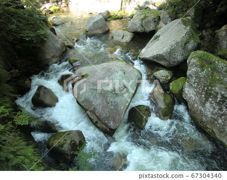 《山梨縣》山stream岩 《山梨縣》山stream岩 67304340