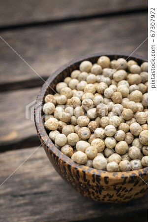 organic kampot dried white pepper corns in organic kampot dried white pepper corns in 67307972
