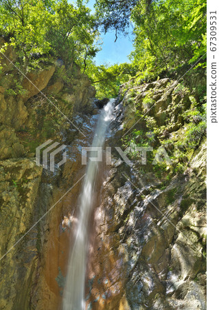 [Dogyo no Taki Falls] Kura Hikami-cho, Tamba City, Hyogo Prefecture 67309531