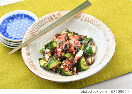 用於預防夏季脂肪。 “簡單的海帶+黃瓜+章魚（蒸章魚）” 67309644