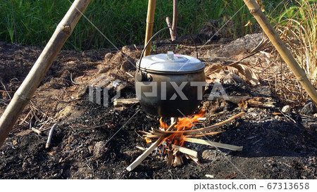 Outdoor open fire and cooking 67313658