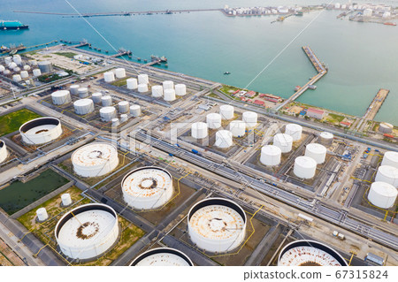 Top view of oil refinery plant chemical factory 67315824