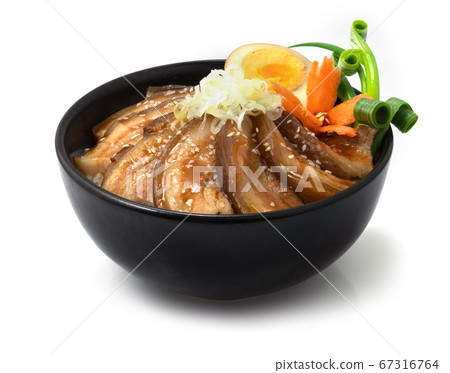 Chashu Don Rice with boiled Pork in brown sauce 67316764