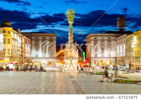 Hauptplatz main square, Linz 67323975