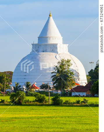 Tissamaharama Raja Maha Vihara 67324061