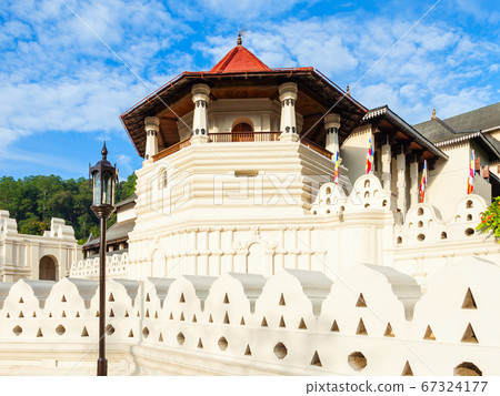 Sacred Tooth Relic Temple 67324177