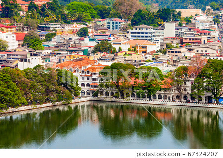 Kandy Lake and city Kandy Lake and city 67324207