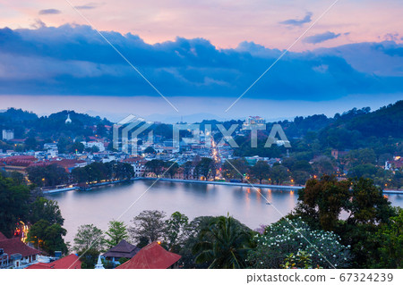Kandy Lake and city 67324239