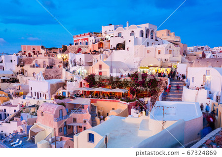 Oia town in Santorini Oia town in Santorini 67324869