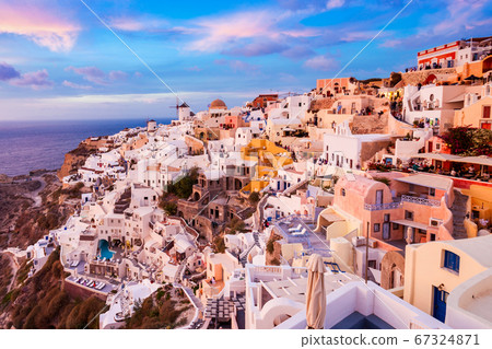 Oia town in Santorini Oia town in Santorini 67324871