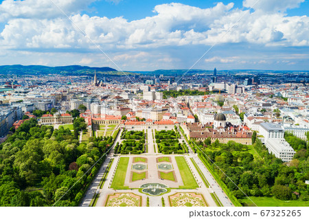 Belvedere Palace in Vienna Belvedere Palace in Vienna 67325265