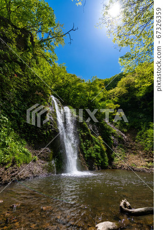 Yurihonjo City Akada Otaki Vertical left side 67326359