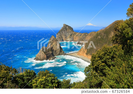 [靜岡縣]天氣晴朗的富士山和千金門 67326584