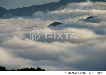 Sea of clouds from Minoyama Park Sea of clouds from Minoyama Park 67327898