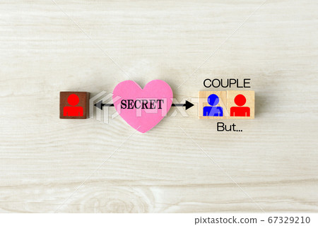 通姦和調情的相關圖圖像 67329210