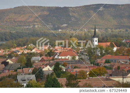 Indigo, white clouds, rural scenery, and a panoramic view of Hiroshi. 67329449