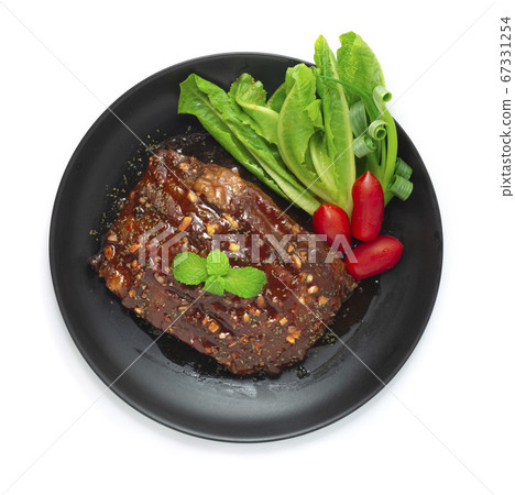 BBQ Pork Ribs with Sauce served Vegetable and BBQ Pork Ribs with Sauce served Vegetable and 67331254